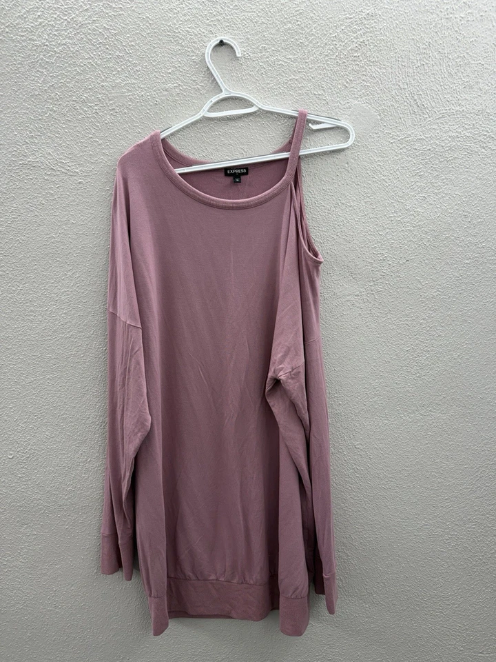 Express 女式连衣裙 XL 码紫色紫红色毛衣长袖露肩 — 第 4/4 张图片