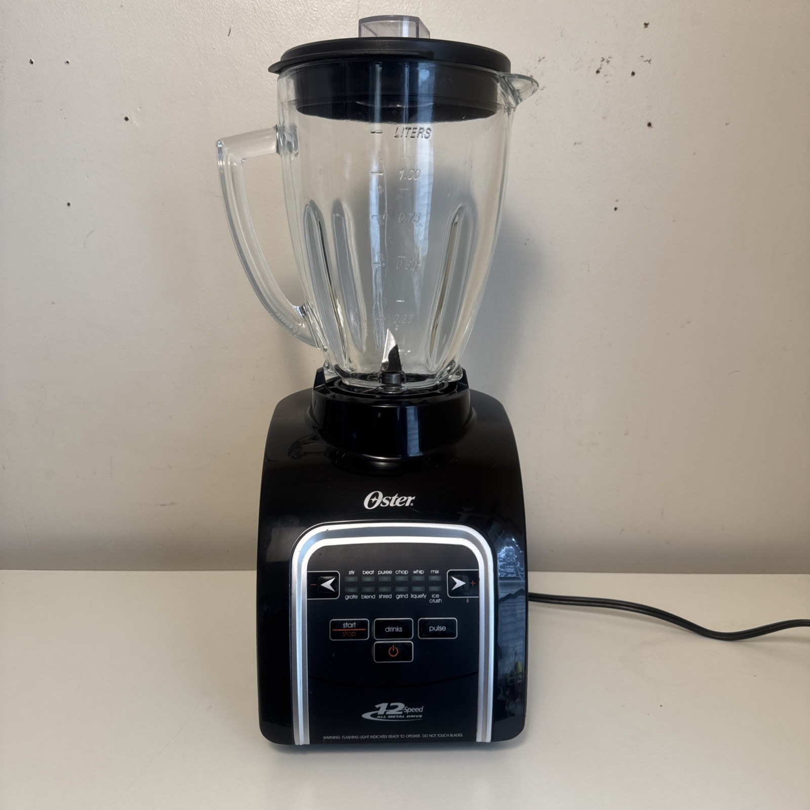 OSTER Blender 12 Speed 300 Blender with Glass Pitcher 6 Cups