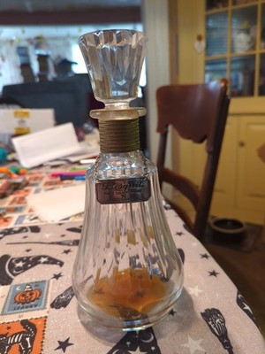 BACCARAT BISQUIT FINE CHAMPAGNE COGNAC NAPOLEON CARAFE CRISTAL - 4.5 quart Empty