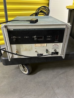 Fluke 5205A Precision Power Amplifier