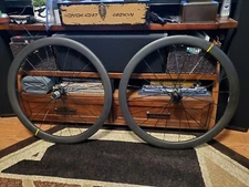 MAVIC COSMIC PRO SL UST CL DISC WHEELSET W/ 2 NEW YKSION Pro 25C TIRES + EXTRAS