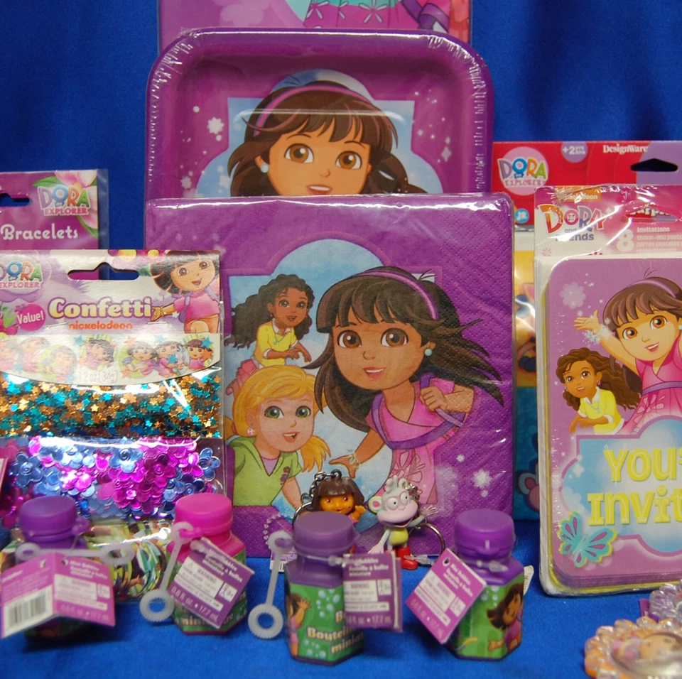Dora & Friends Set # 16- 2 Plates Napkins Tablecover Invites Balloon Bracelets - Image 4 of 4