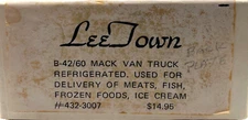 HO LEE TOWN 432-3007 B-42/60 MACK VAN TRUCK REFRIGERATED KIT