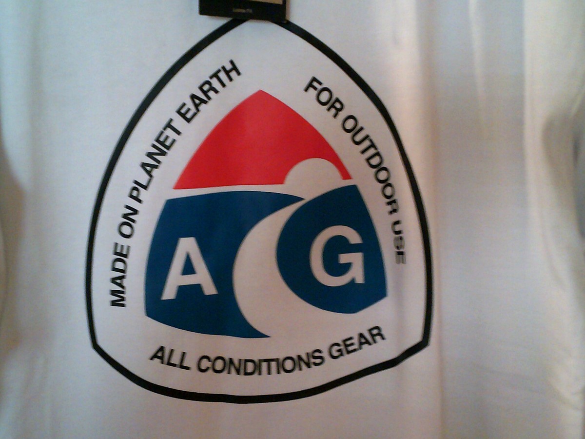 NEW NIKE ACG 