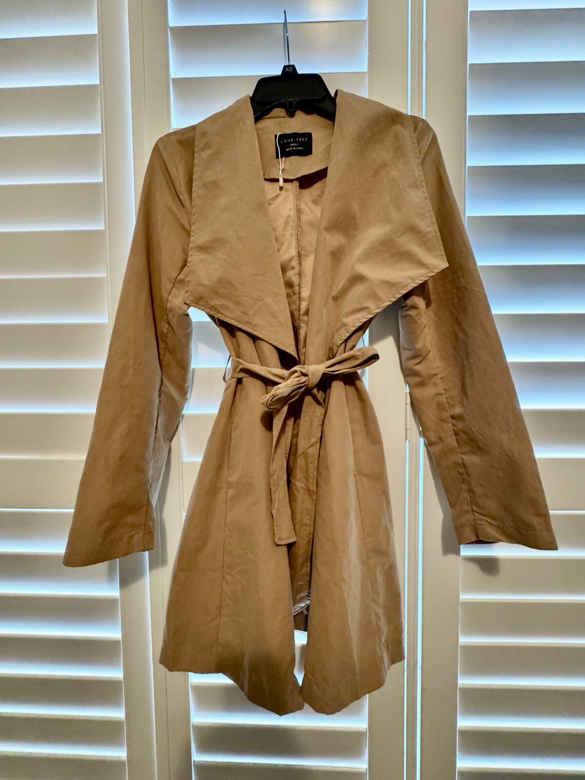 Love Tree Belted Trench Coat in Size Small – Classic & Stylish