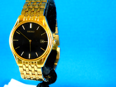 SEIKO腕時計ジャンク品 SEIKO 7N39-8009 BLACK DIAL QUARTZ JAPAN GP BRACELET MENS