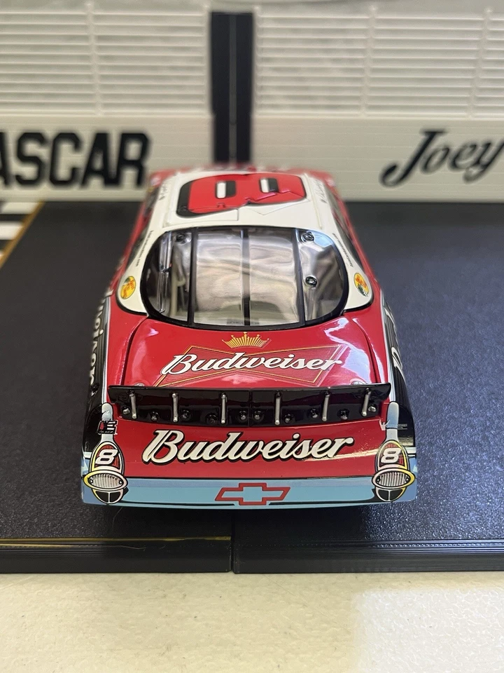 Chevy Monte Carlo 2007 50 aniversario Budweiser '57 Budweiser #8 Dale Earnhardt Jr #8 como nuevo Foto 4 de 4