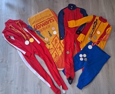 DDR NVA ASV Vorw&auml;rts Oberhof Konvolut: Sportbekleidung, Wimpel & Sportmedaillen