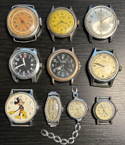 MEN & WOMEN WRIST WATCHES - NOT RUNNING SOLD AS IS - 10 WATCHES