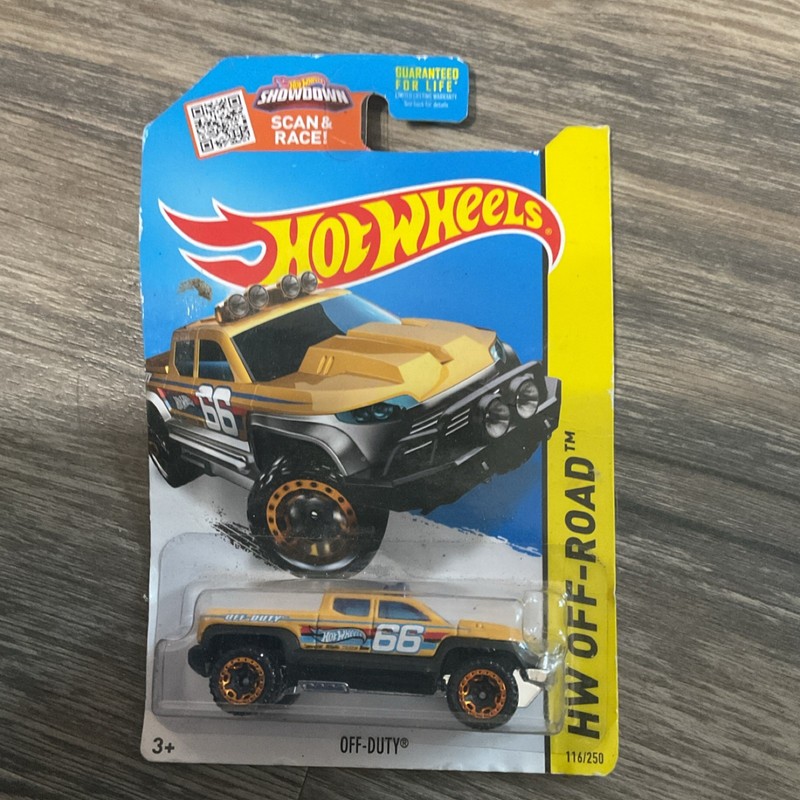 Hot Wheels Off-Duty HW Off-Road 2015 1:64 Yellow Black Diecast Truck