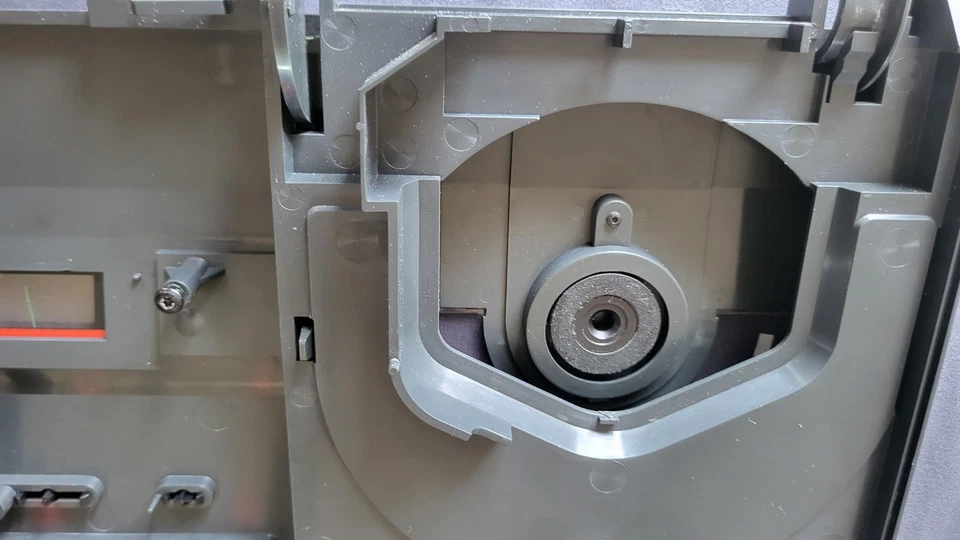 Philips CD 207 Gehäuse dunkelgrau, vollständig (Schrauben, Schalter etc), Gut - Bild 4 von 4