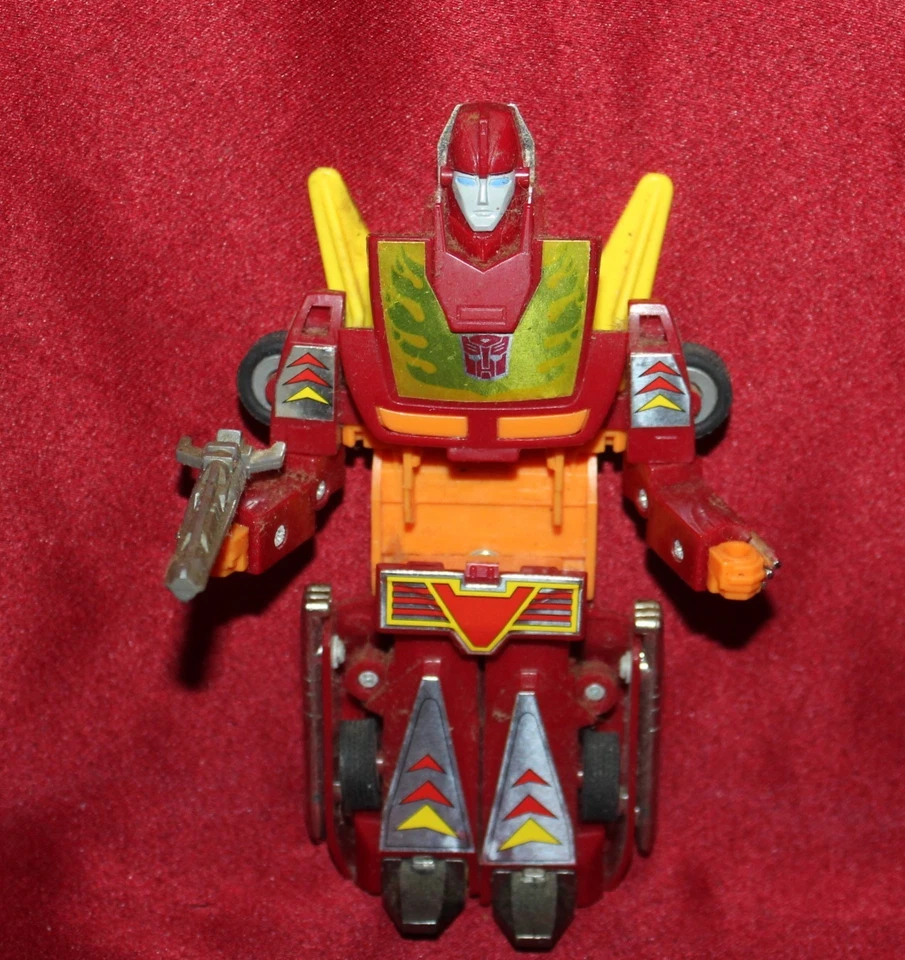 Hasbro 4 G1 Transformers 1983 Soundwave y Autobot Hot Rod y metralla y polipasto Foto 4 de 4