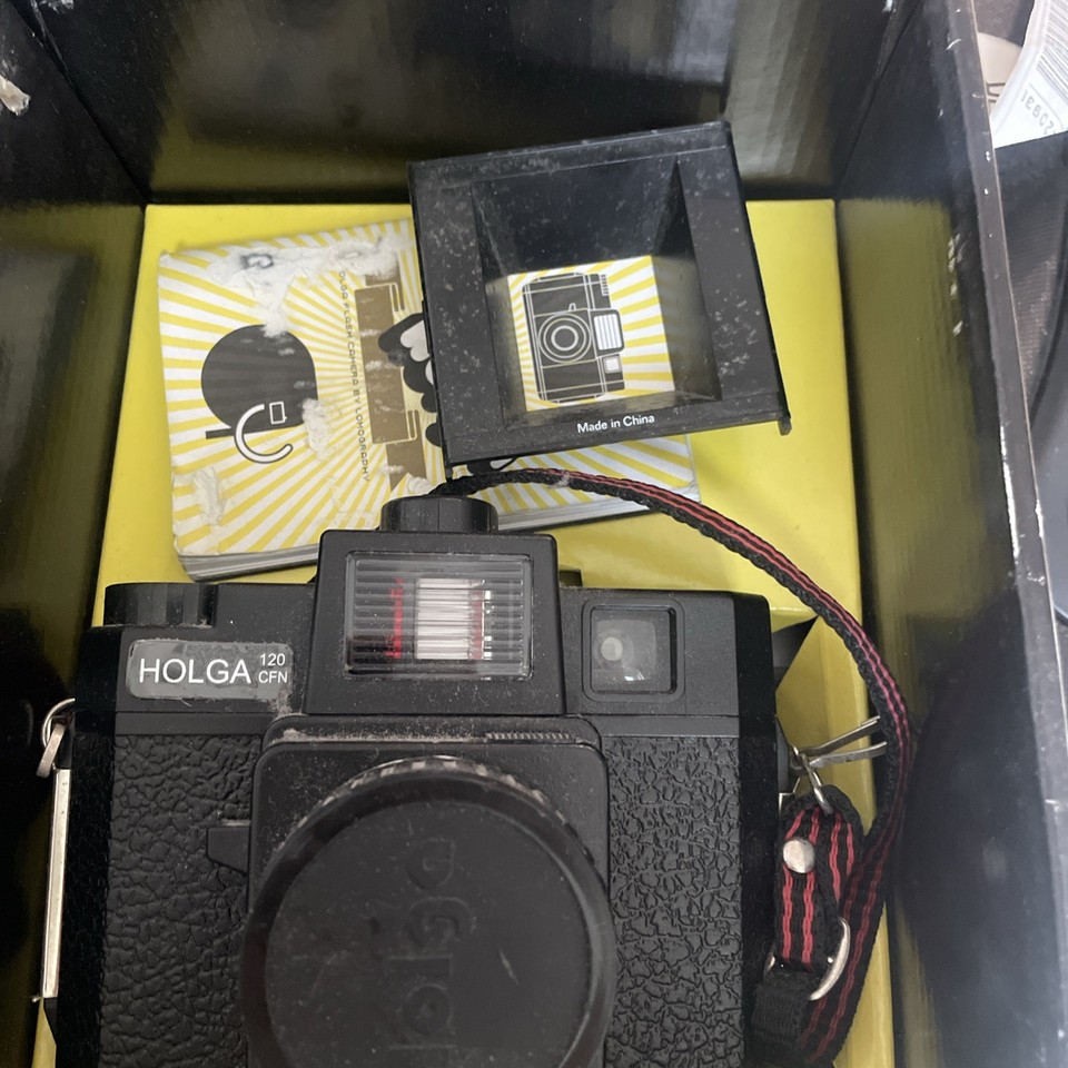 HOLGA Black 120 CFN Lomography Flash Camera Starter Kit & Book | eBay