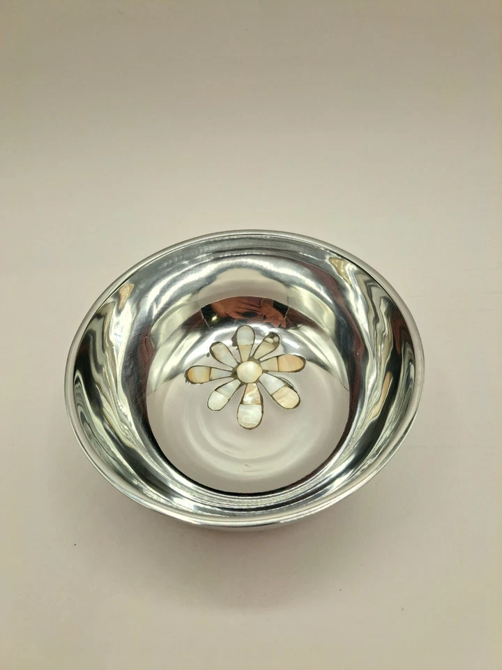 "Toalla con incrustaciones de madreperla Asterfield 5"" cuenco de aluminio fundido en caja original" Foto 4 de 4