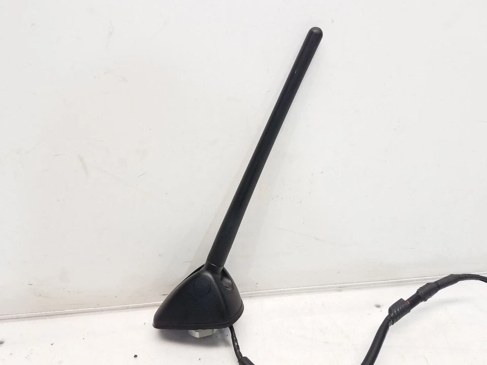 Antena 2012 Subaru Forester X - Montada no teto  - Imagem 2 de 4