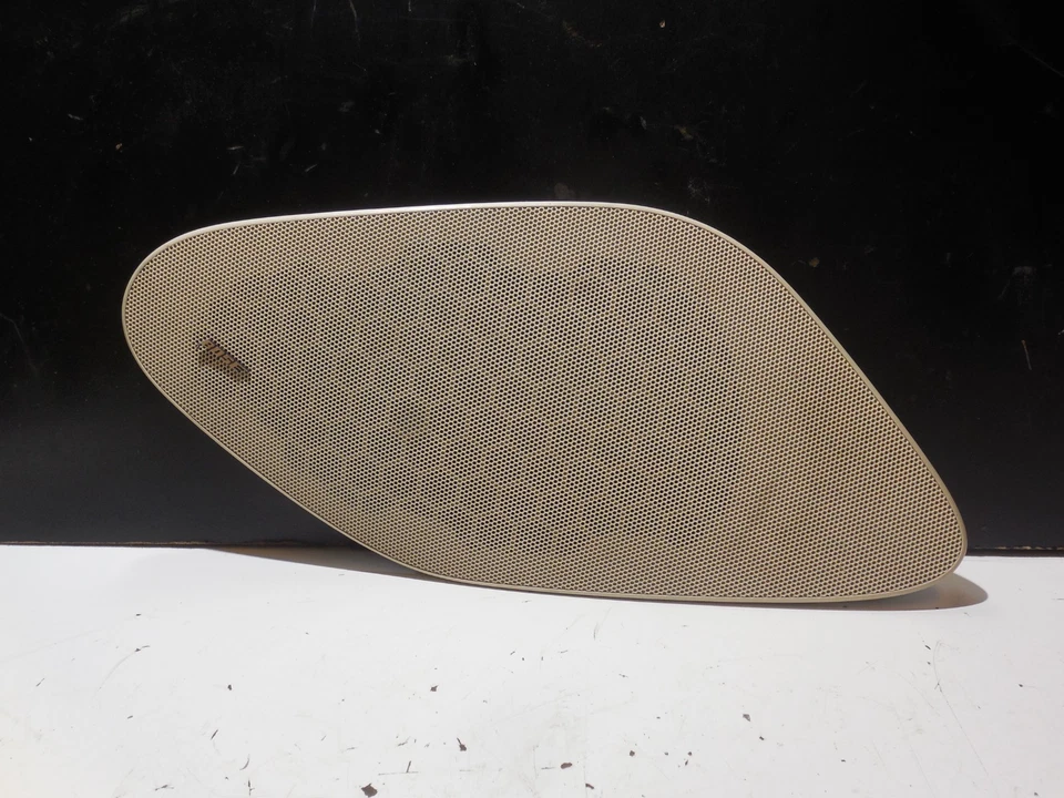 Parrilla de altavoz puerta delantera derecha 2307200448 03-12 Mercedes Benz R230 SL600 SL500 Foto 4 de 4