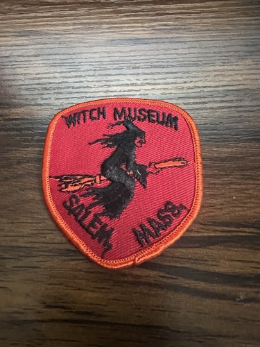 Vintage Witch Museum Salem Mass Iron On Emblem Patch ☆ New ☆ Halloween - Picture 4 of 9
