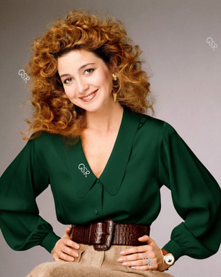 ANNIE POTTS - 8''X10'' PHOTOGRAPH VIVID LUSTRE REPRINT WITH USPS TRACKING