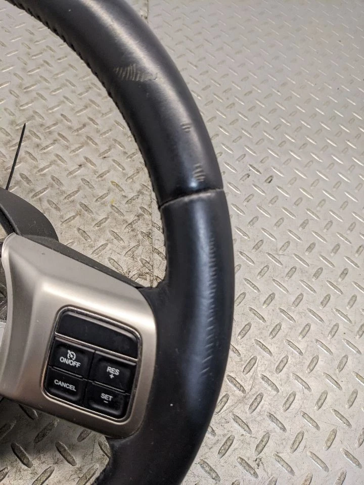 Jeep Grand Cherokee 2011 2012 2013 volante con controles 1157335 Foto 3 de 4