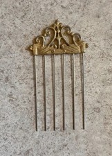 Vintage 1950s Scrolled Gold Tone Metal Hair Pick Comb Lift