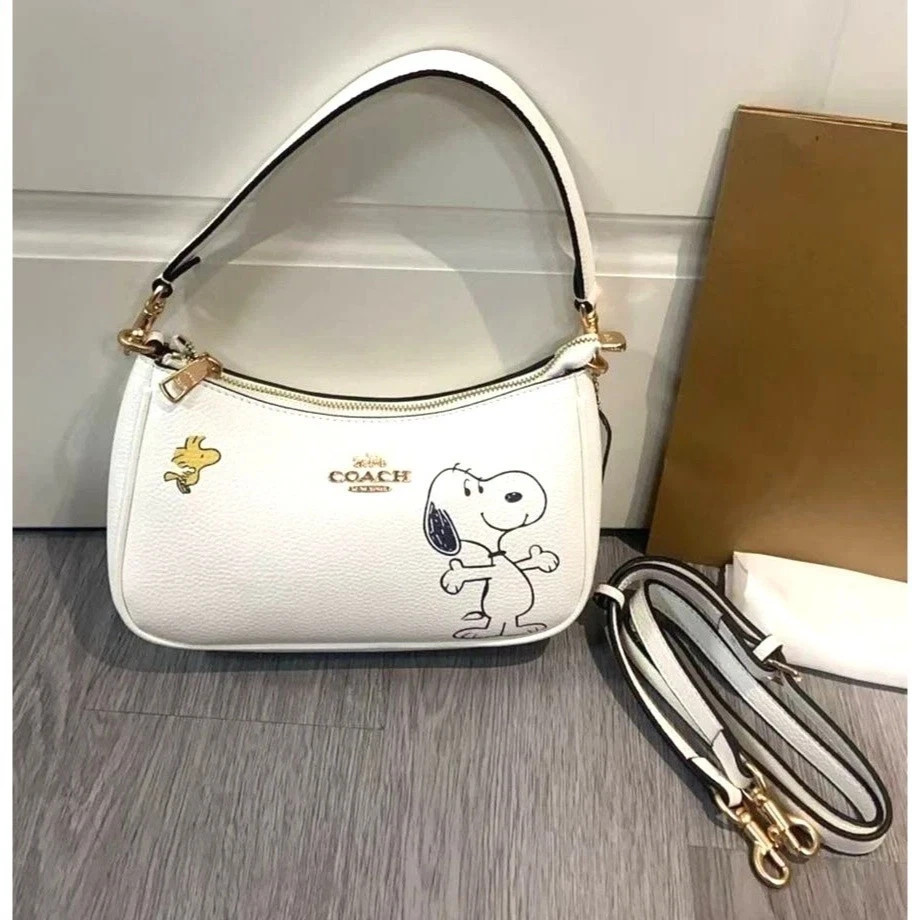NWT Coach Peanuts Teri Shoulder Bag CBJ76 crossbody bag Snoopy