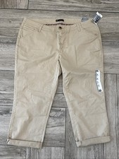 2017 Lee Just Below the Waist Midrise Fit Crop Tan Capris Size 18 Brand New Tags