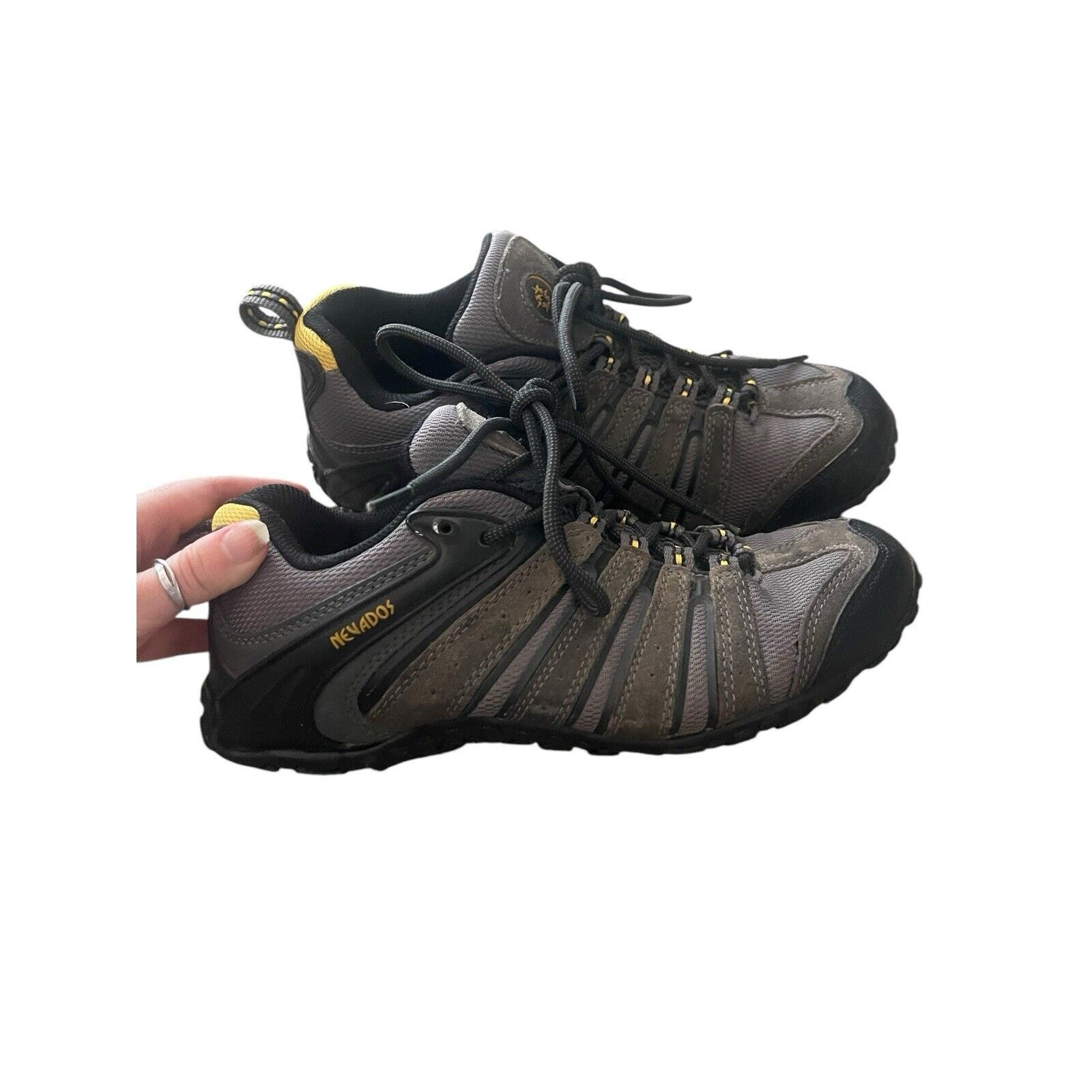 Nevados Men's Size 9 Gray Hiking Trail Outdoor Sneakers Boots Shoes