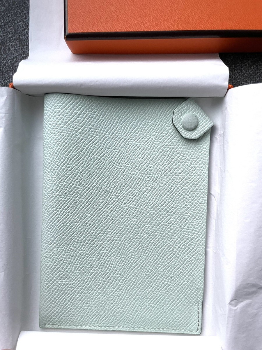 Hermes Tarmac Passport holder : Epsom Leather : Vert D'Eau color