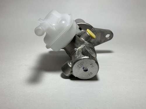 M630687 Brake Master Cylinder - Picture 6 of 7