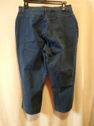 Kayo Clothing Co. Women's Size 13/14 Blue Jean Denim Mom Stretch Capri Pants - Picture 2 of 5