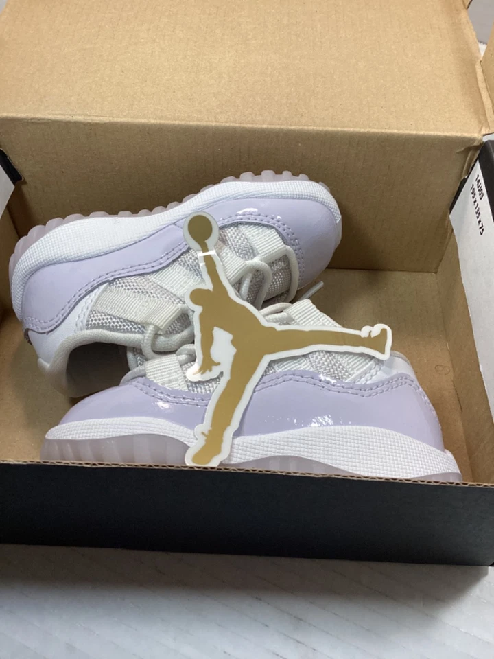 Nike Air Jordan Retro 11 Low 'Pure Violet' niño pequeño talla 4c Foto 2 de 4