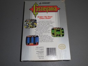 VINTAGE NINTENDO NES CASTLEVANIA VIDEO GAME WITH BOX. NEAR COMPLETE NO MANUAL