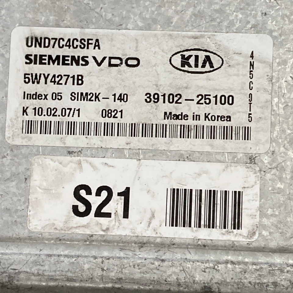 Kia Rondo 2007-2008 2,4 L ECU/ECM 39102-25100 Foto 3 de 3