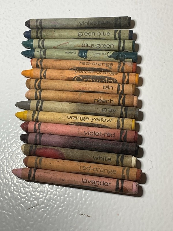 Discontinued Crayola Crayons Green-Blue Red-Orange Blue-Green Yellow-Orange 