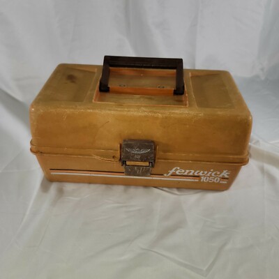 Vintage Fenwick 1050 Orange Fishing Tackle Box 2 Trays 12.75 x 7 x 5.75 inch