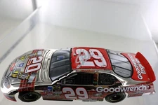 kevin harvick #29  GM Goodwrench/Indianapolis special 2005 monte carlo diecast.