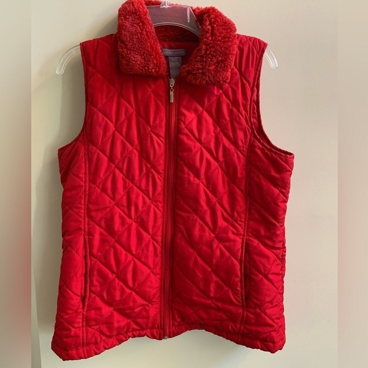 Laura Scott Red Quilted Zip Up Vest with Faux Fur Collar Woman’s Size Medium