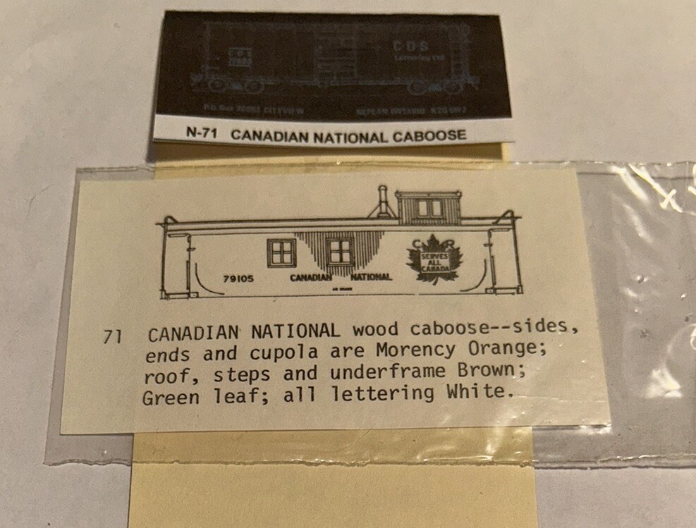 CDS N SCALE DRY TRANSFERSCANADIAN NATIONAL/CB CABOOSEGRN/WHT MAPLE