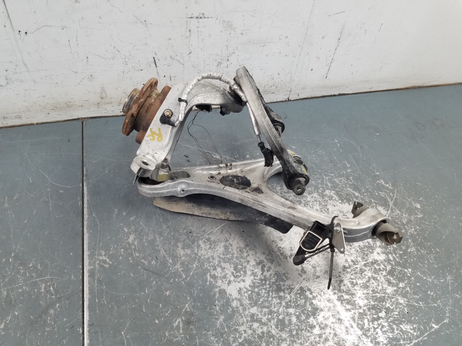 2021 McLaren 765LT Right Front Hub Knuckle Control Arm - Damage #5597 F7