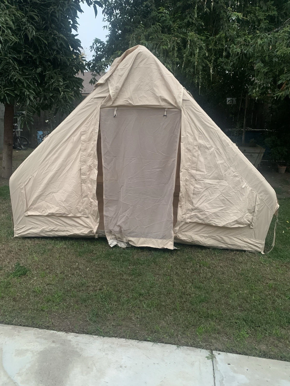 INFLATABLE CAMPING TENT WITH PUMP GLAMPING TENT EASY SETUP - Beige
