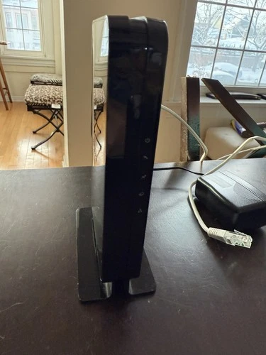 NETGEAR CM500 DOCSIS 3.0 Cable Modem Max speed 686mbps charger & cable incl