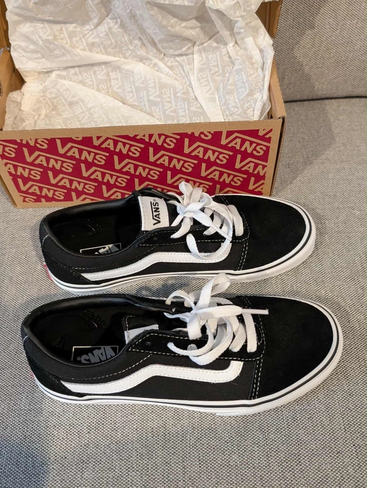 Vans Old Skool Zapatos de Skate Board Blanco y Negro Parte Superior Baja Con Cordones Juveniles Talla 5 Foto 3 de 4