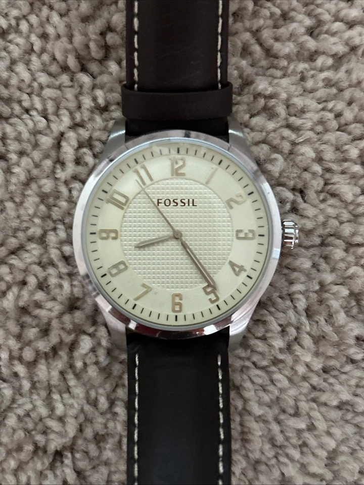 Reloj Fossil - Correa de cuero genuino Foto 3 de 3