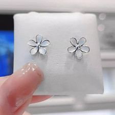 New 100 Authentic 925 Sterling Silver Daisy Flower White Enamel Earring Studs