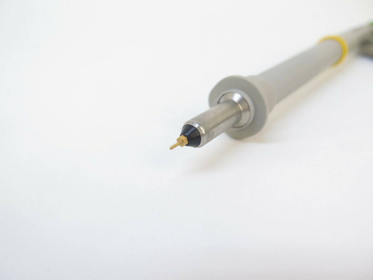 Agilent / HP 1152A 10:1, 2.5 GHz, 0.6pF Active Probe, with Case