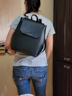 NWT BCBGMAXAZRIA Juliet Leather Backpack Style BMP18309  display picture 3