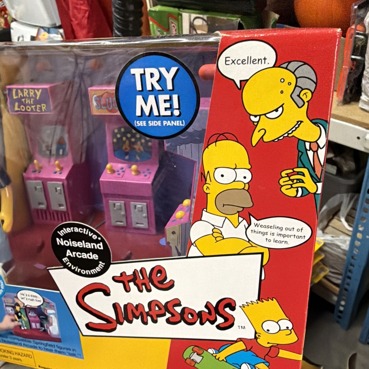 Playmates Toys The Simpsons Series 5 Playset Noiseland Arcade with