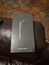SAMSUNG GALAXY S25 FE 5G RECONDITIONNÉ 128 Go EXCELLENT NOIR