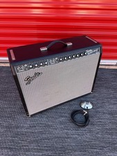Amplificatore combinato per chitarra Fender '65 Twin Reverb Reissue 2x12 Tube con interruttore a pedale
