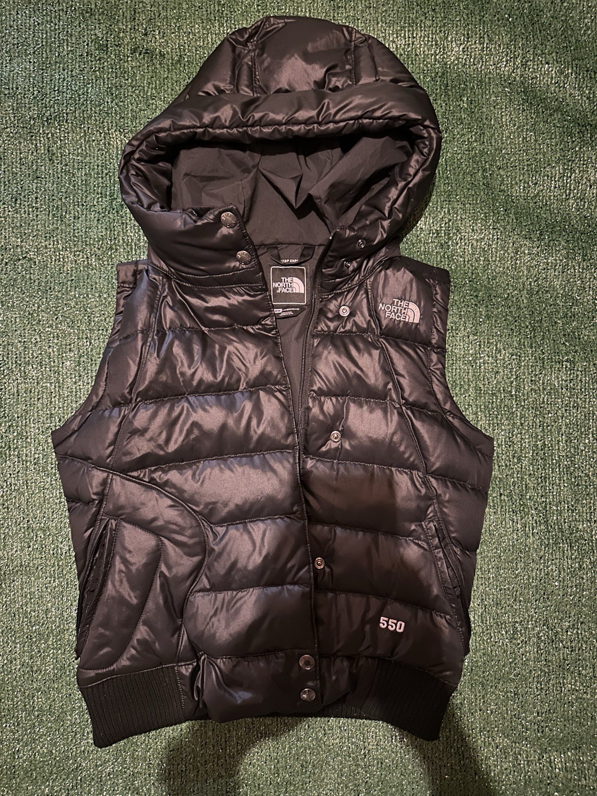 North Face Womens 550 Down Puffer Vest for Warmth and Style